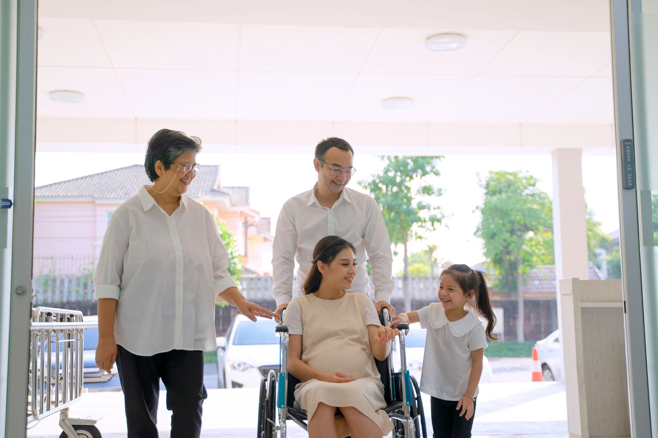 Family meeting with an advisor about insurance planning